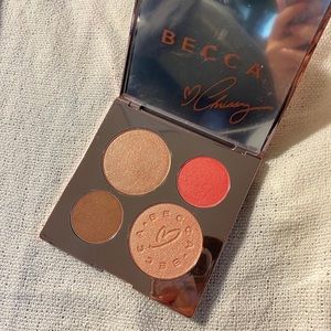 Becca x Chrissy Glow Face Palette